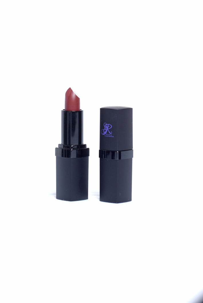 QUEENIE - Signature Matte Lipstick